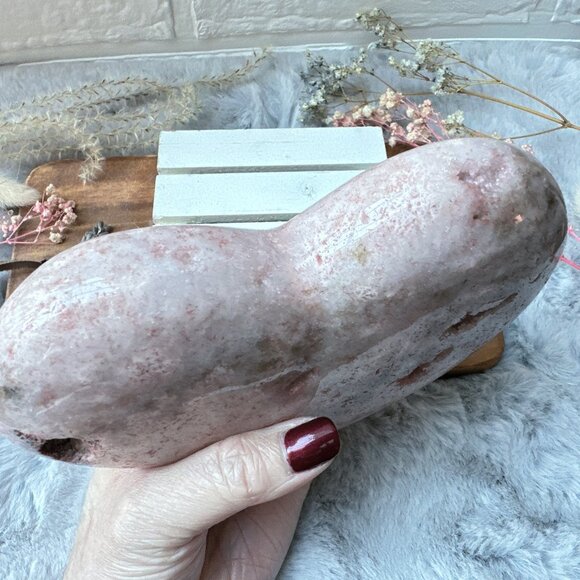 Gorgeous Large Pink Amethyst Heart Carving - Picture 8 of 9